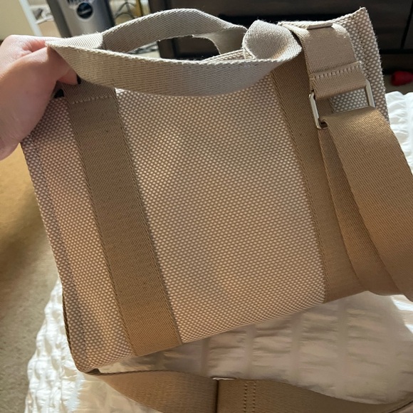 Lululemon mini two tone canvas bag - Picture 3 of 3